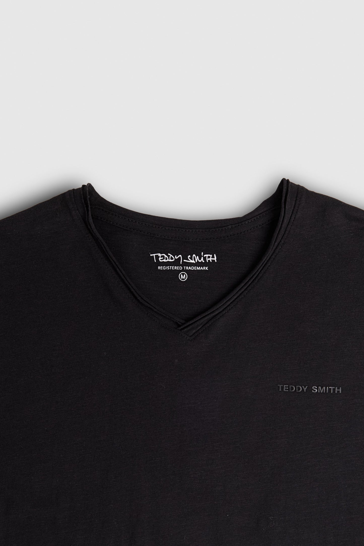 T-shirt col V coupé bord franc T-GILDAS CHARBON