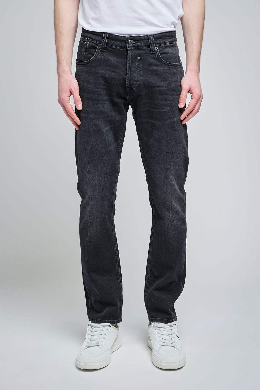 Jean droit REG L32 BLACK USED