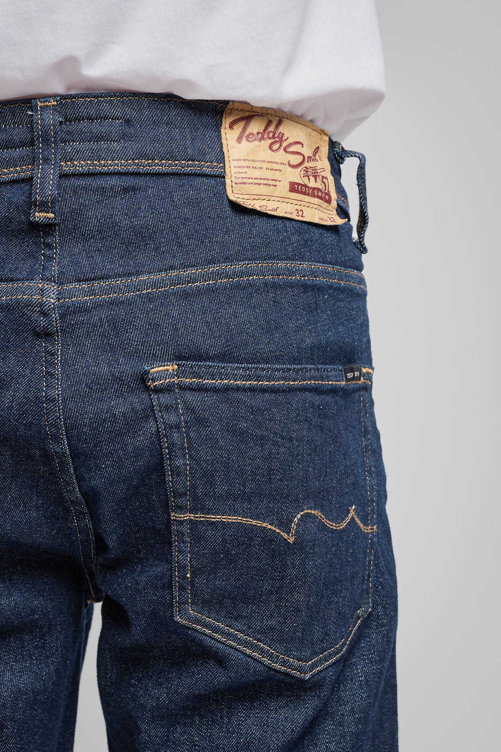 Jean droit REG L32 DARK BLUE