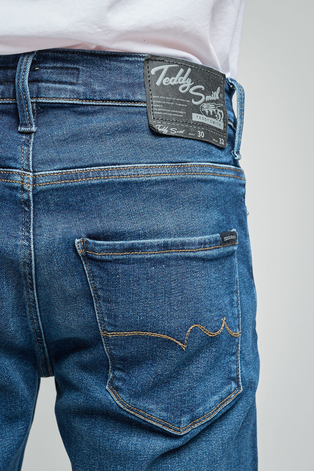 Jean regular slim ROCK DUAL MOVE L32 OLD/ENCRE