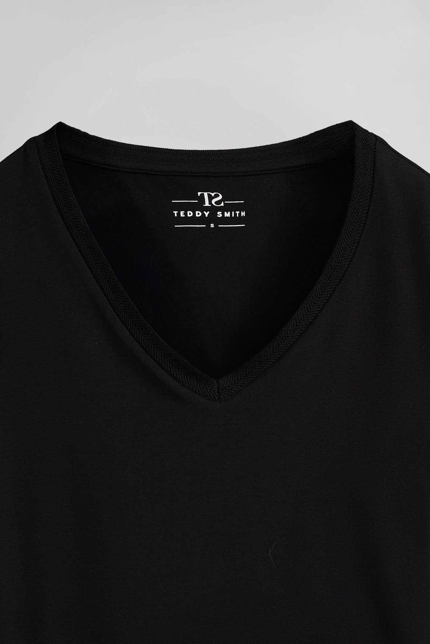 T-shirt col V T-MIA MC NOIR