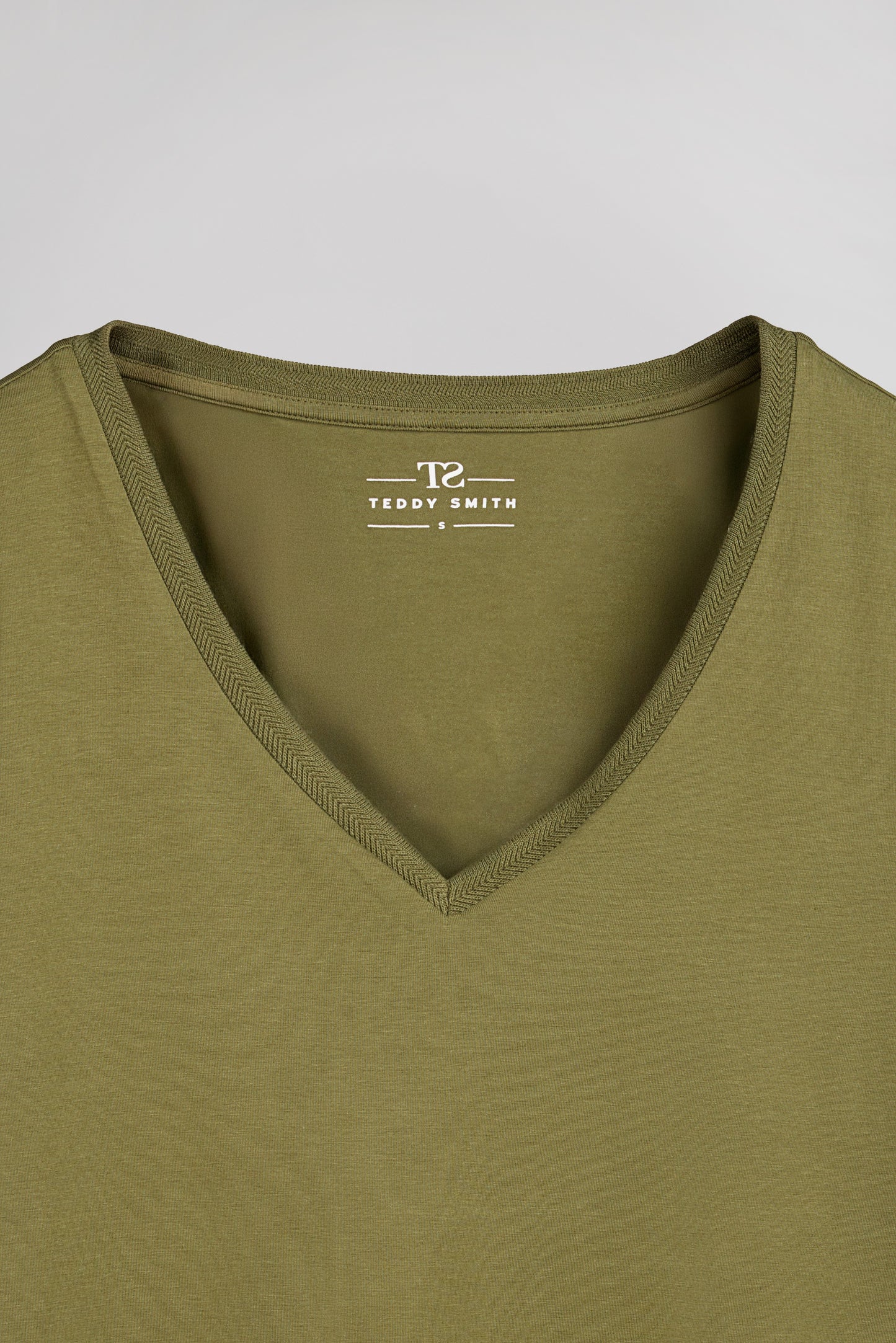 T-shirt col V près du corps T-MIANA ML OLIVE