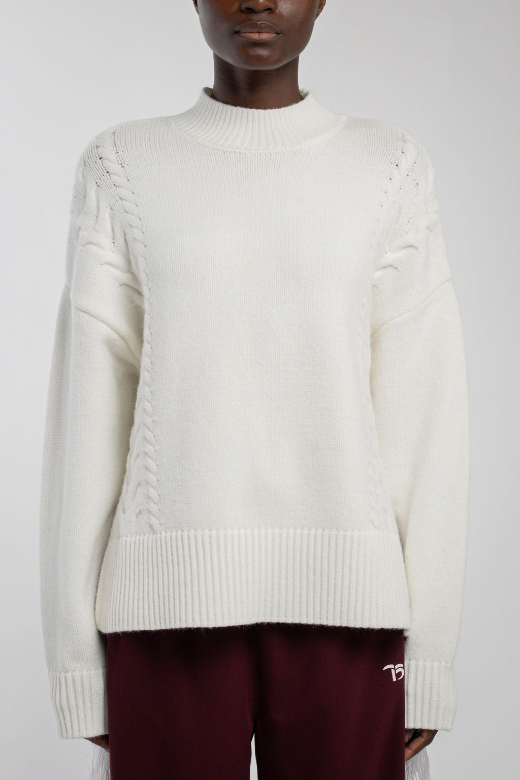 Pull P-JENNAH MIDDLE WHITE