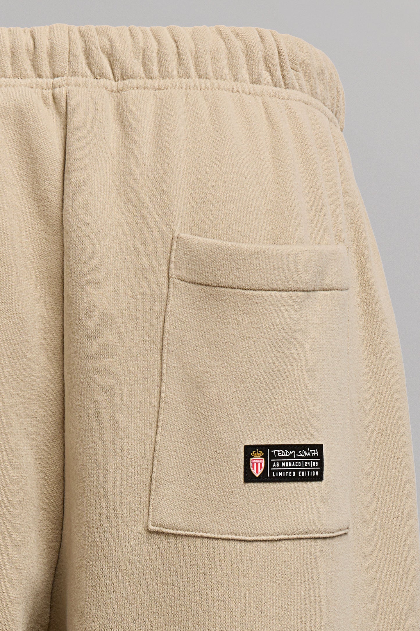 Pantalon P-TRAINING JOG CREAM