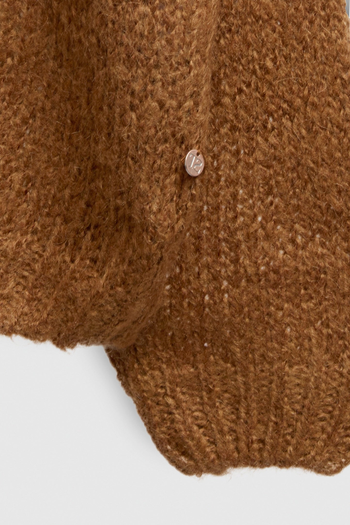 Pull col V P-MOLLY CARAMEL
