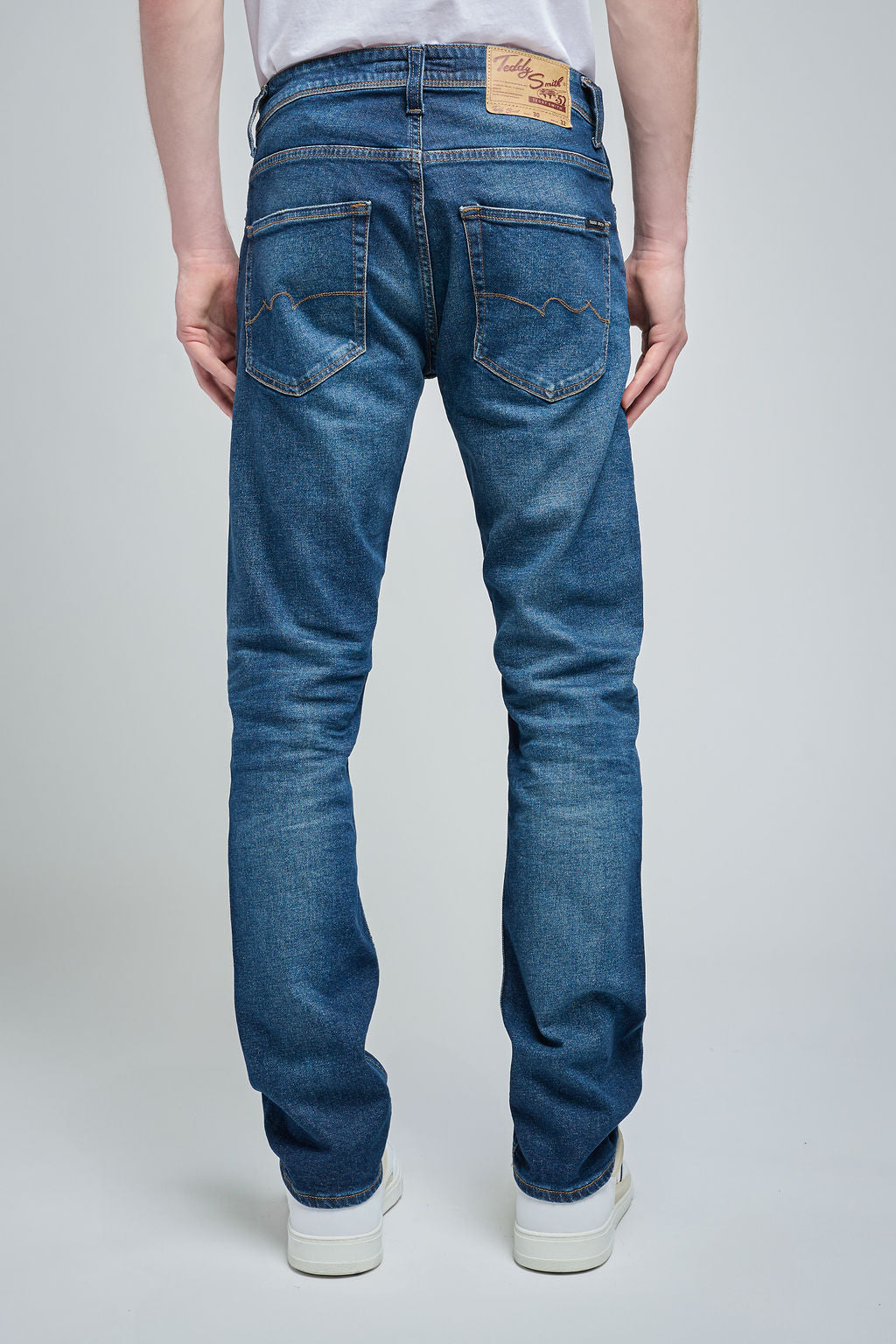 Jean droit REG L32 DARK BLUE STONE