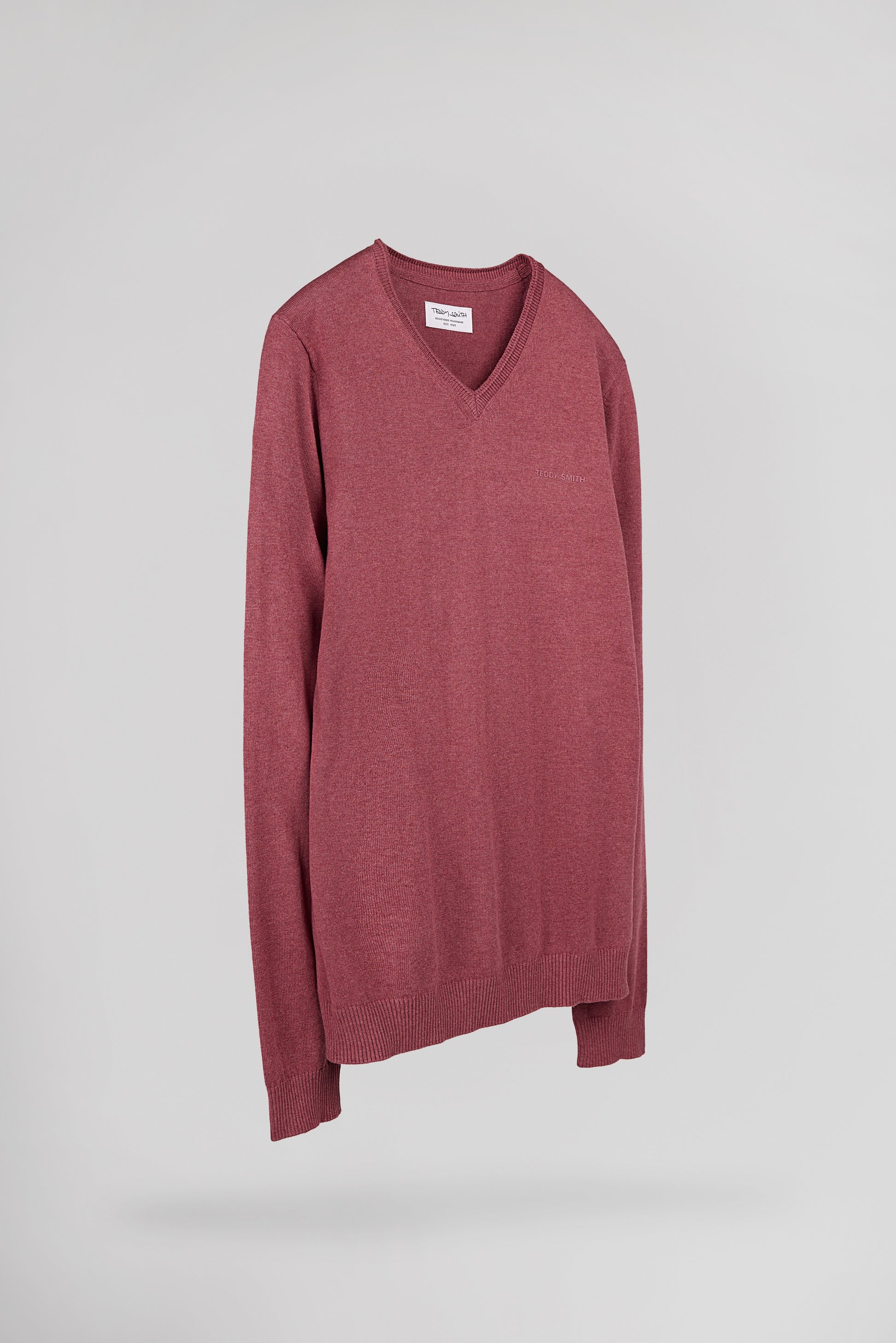 Pull ajusté col V PULSER 4 FRAMBOISE FONCE CHINE - Teddy Smith