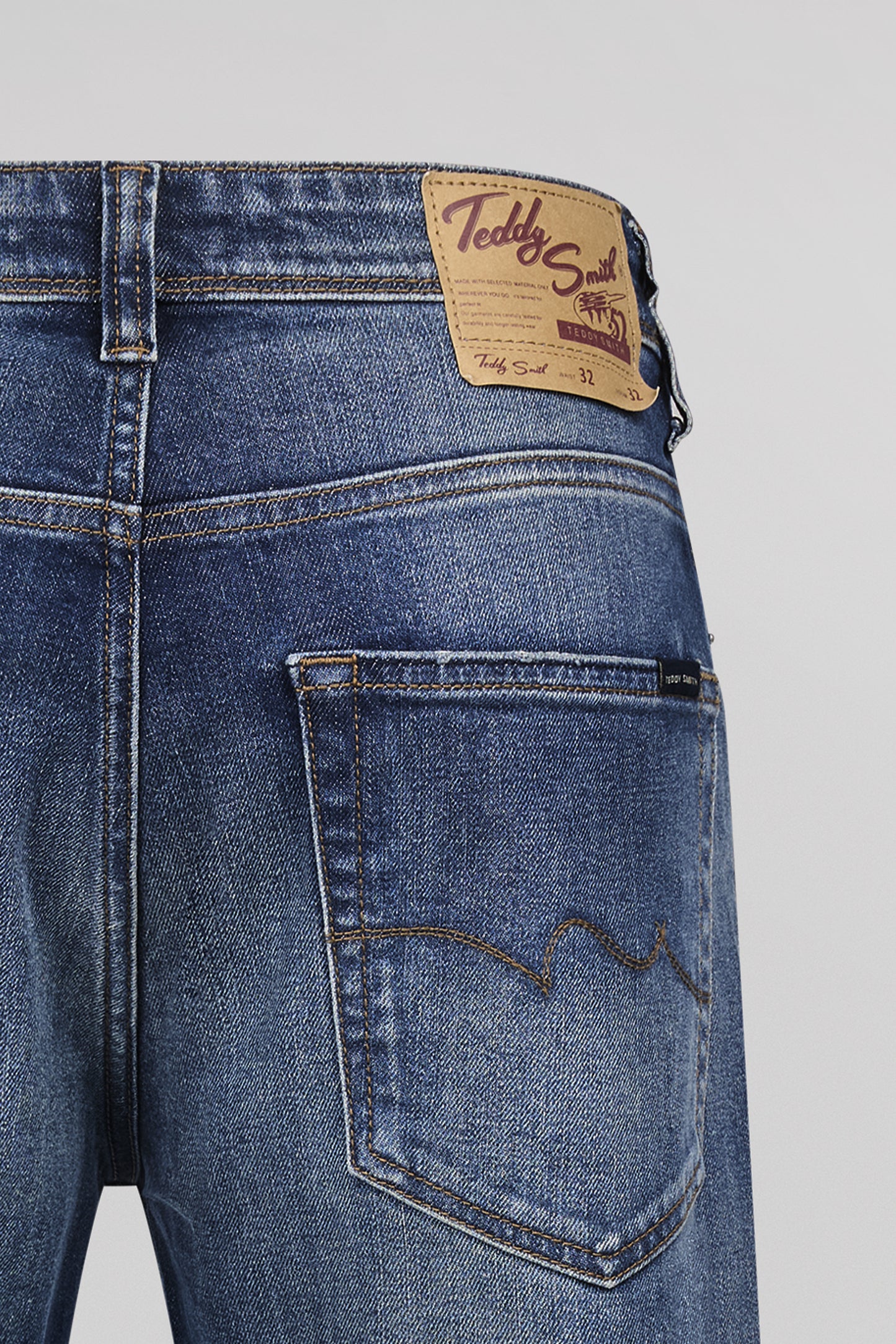 Jean droit REG L32 DARK BLUE STONE