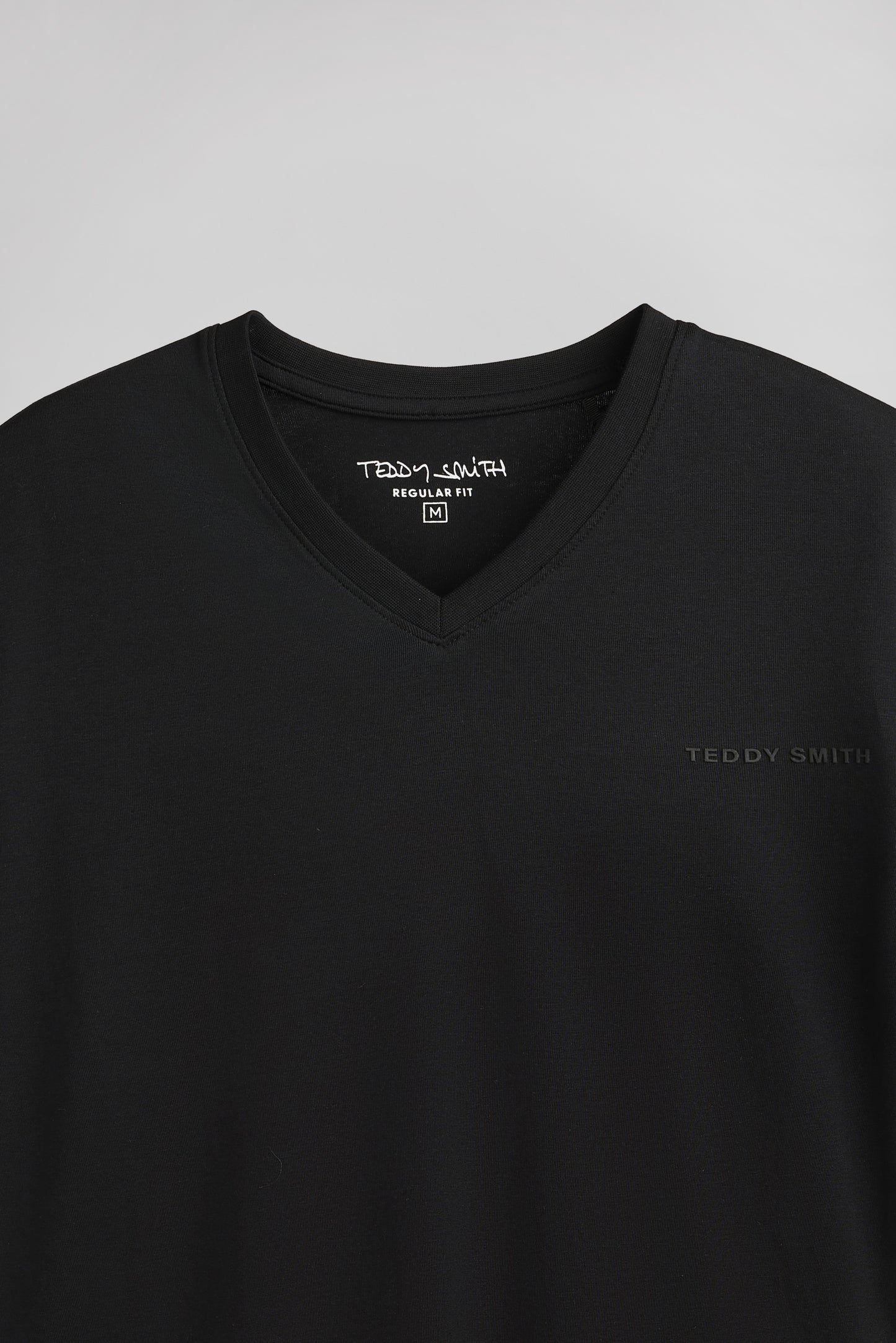 T-shirt col V TAWAX 2 NOIR