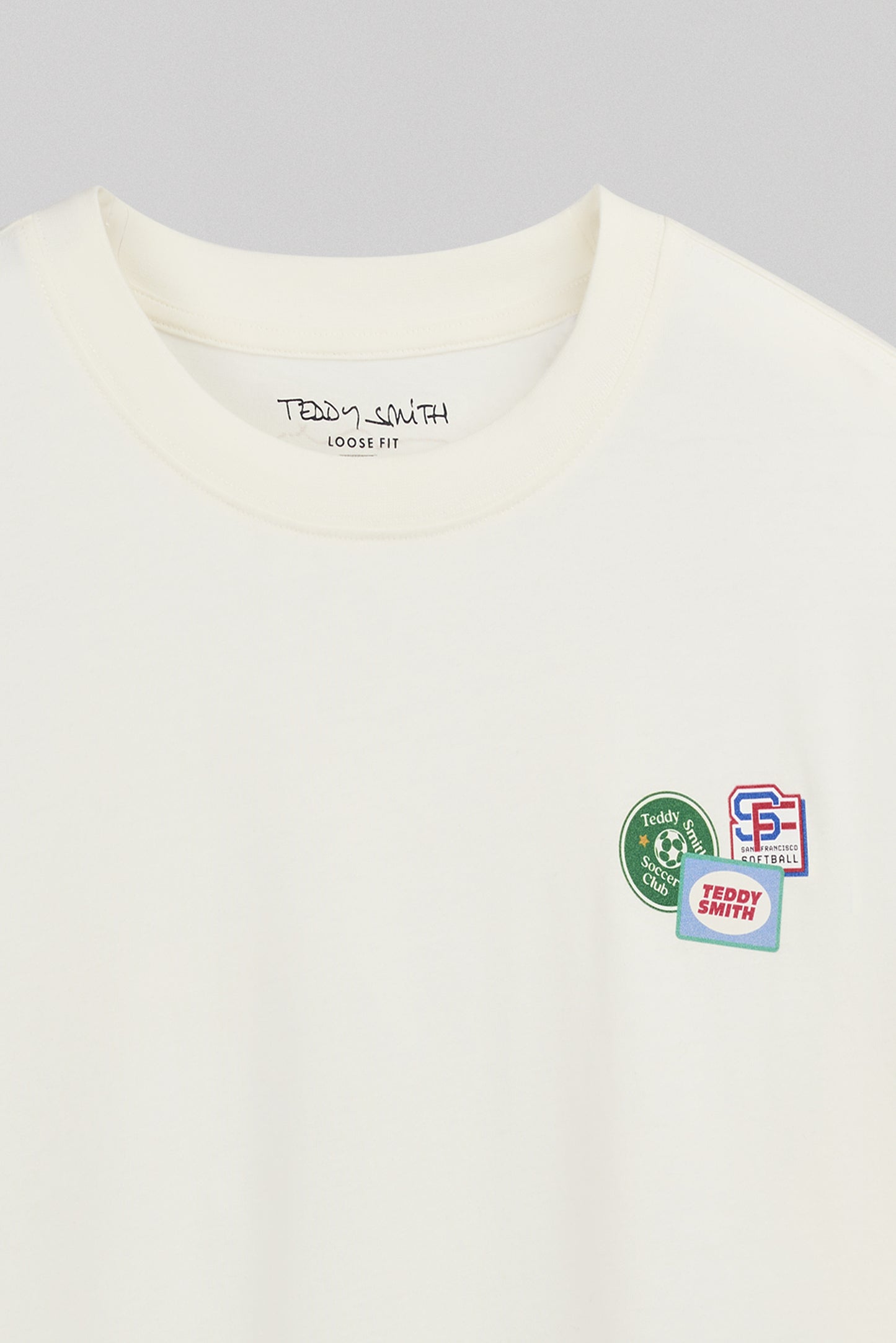 T-shirt ample T-BADGES MC MIDDLE WHITE