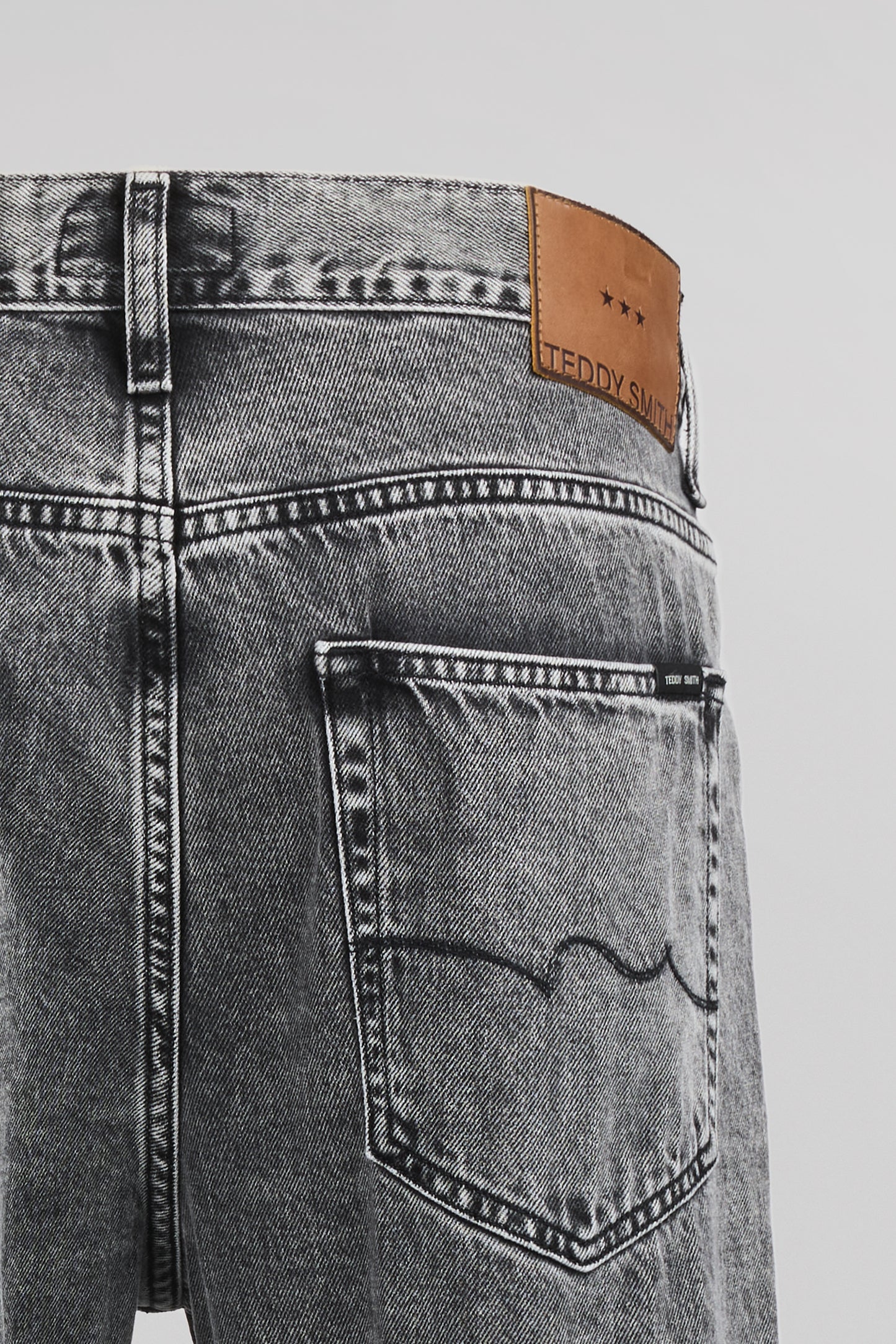 Jean relaxed DAD CROPPED GREY